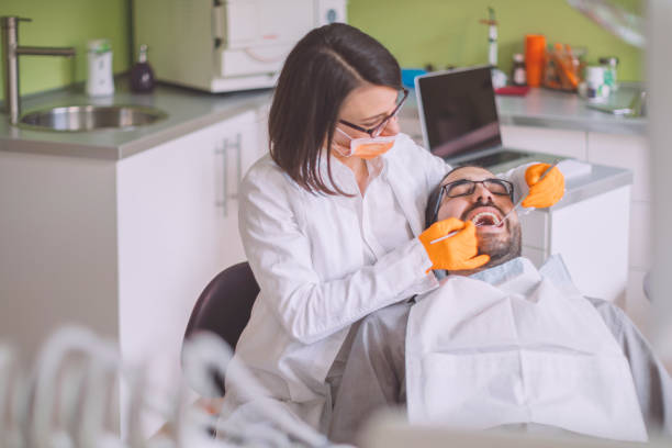 Best Holiday Emergency Dentist in Port Byron, IL